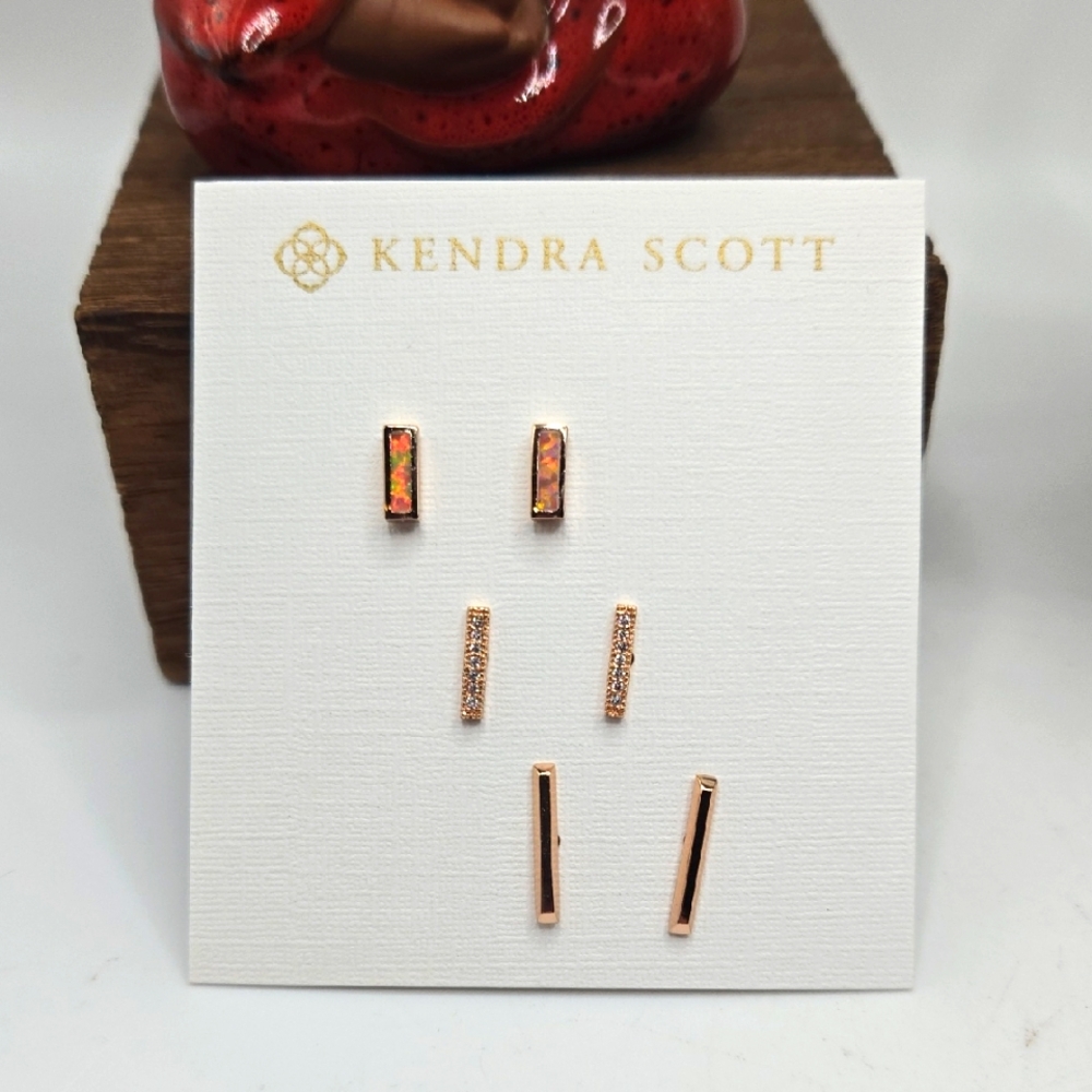 RARE Kendra Scott Coral Kyocera Opal Rose Gold Tanner Earring Set